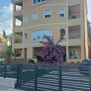 Apartman Gordana, Selce